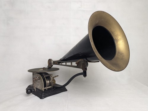 Columbia disc phonograph - disc,