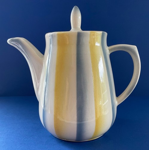 Kleine süße kaffee - süße, teekanne