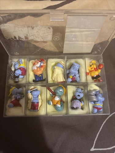 Eier figuren sammlung 1990 - Ü,