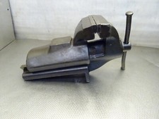 Alter Massiver  Schraubstock