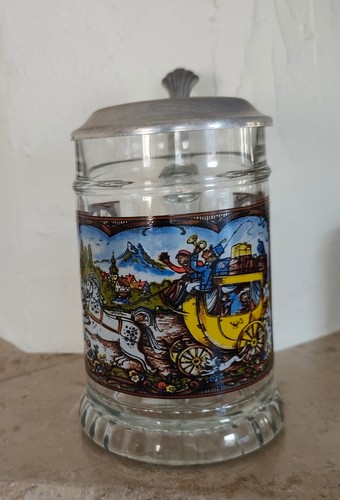 Schöner bierkrug mit deckel - schöner,