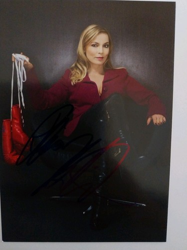 Regina halmich autogramm - regina,