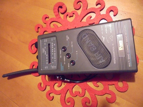 Multi band compact radio - compact,