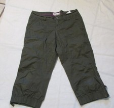 223/8 ESPRIT 94107 Damen Hose Caprihose grün Gr. 32 Reißverschluss Gummizug 