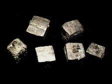 6 Pyritwürfel aus China, ca