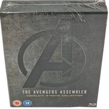 The Avengers Montiert