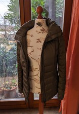 olivgrüne gesteppte