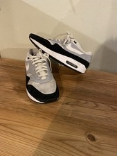 Nike Air Max 1 Wolf Grey ESS Essential - Sneaker FZ5808-103 Freizeit Schuh.