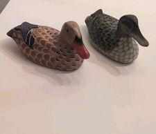 Handgeschnitzte Holzfigur Ente