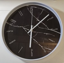 Wanduhr in Schwarz/Weiß - Marmor Optik, rund, mit Tickgeräuschen