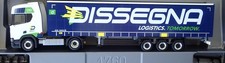Herpa Pi.R.A.T.A. PIHR945479  Iveco S-Way  Gardinenplanen-Sattelzug "DISSEGNA"