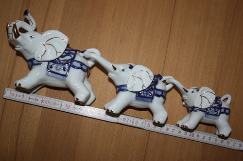 Porzellan elefant herde - elefant, weiß