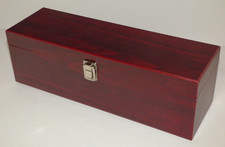 Leere weinkiste aus holz mit - aus,