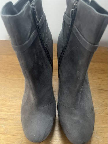 High heels stiefelett - ,
