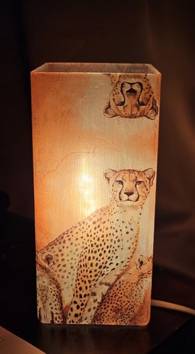 Afrikanischer gepard milchglas - afrikanischer,