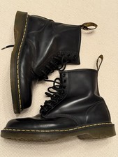 Dr. Martens 8-Loch Boots