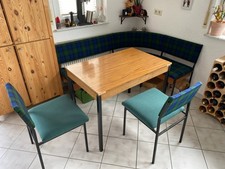 Sitzecke mit 2 Stühlen und ausziehbarem Esstisch (L:120cm,B:65cm)