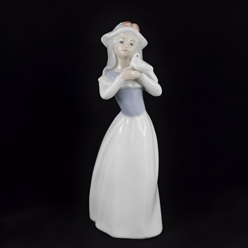 Porzellanfigur frau mit - porzellanfigur,
