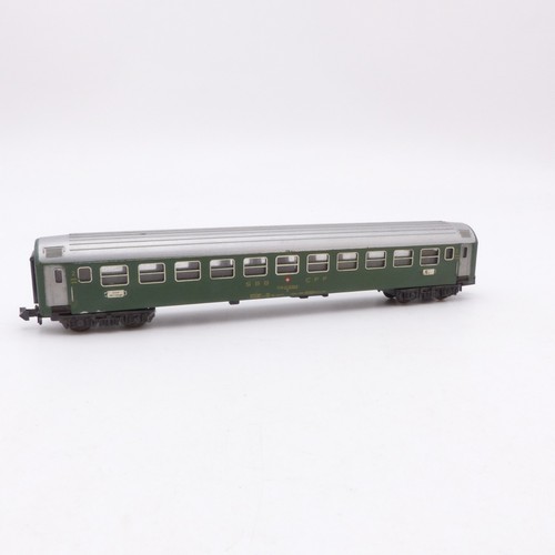 Minitrix personenwagen 2 - n,