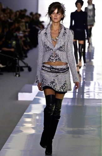 Chanel bouclé kostüm runway - bouclé,