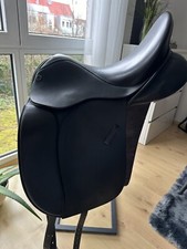 Dressursattel Hintermayer Anatomic 17 Zoll schwarz 