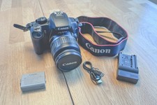 Canon EOS 1000D DSLR mit Canon