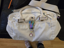 George Gina & Lucy Handtasche