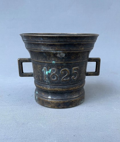 Bronzemörser datiert 1825