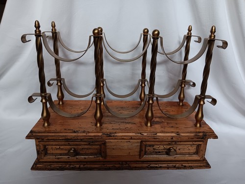 Weinflaschenregal aus altem
