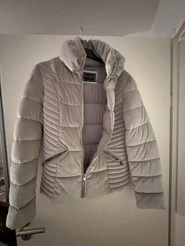 Guess jacke eher wie m - gr., l