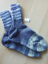 Handarbeit: selbstgestrickte