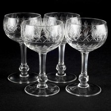 4 (von 8) kleine Weingläser Gläser 11 cm Treviris Treveris Süßweingläser