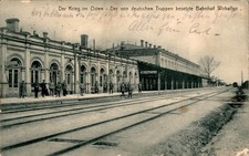 AK GRUSS AUS OSTPREUSSEN WIRBALLEN NIEDERUNG GUMBINNEN BAHNHOF GLEISE 1915