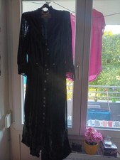 country line dirndl 44 mit Schürze und Rüschenarm