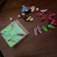 KONVOLUT SCHUHE UND TASCHEN