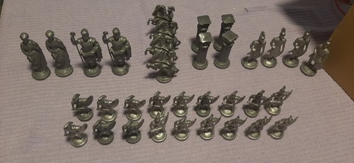 Vintage schachfiguren aus zinn - vintage,