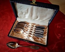 --- neuwertige antike