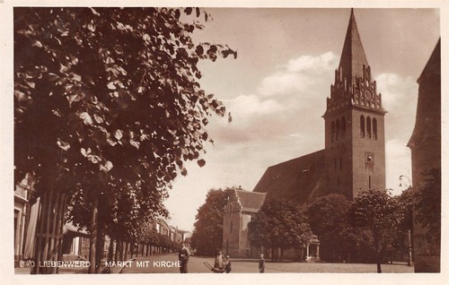 418889 markt mit kirche - mit,