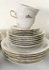 37 pieces of Vintage