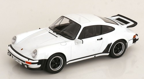Scale porsche 911 - 1:18,