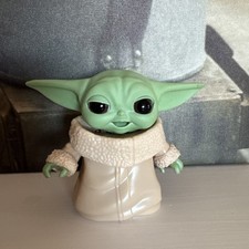 Hasbro Yoda Standfigur