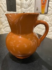 Sangria-Krug aus brauner