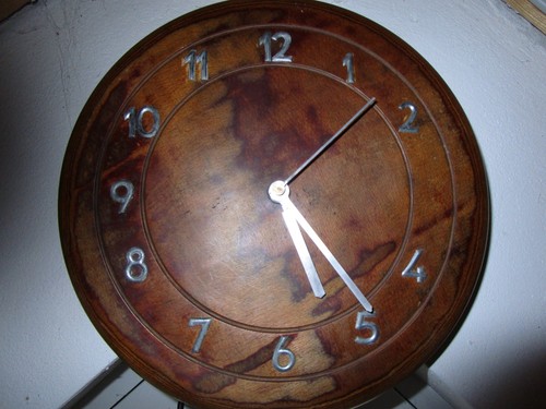 Wanduhr aus massiven - wanduhr,