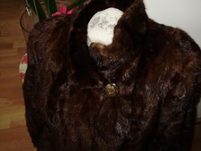 Fell Mantel Nerz braun