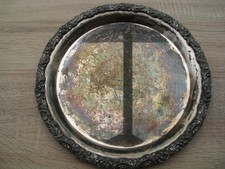 Silberteller, 30cm mit Ornament am Rand, 908 Gramm, wahrscheinlich versilbert