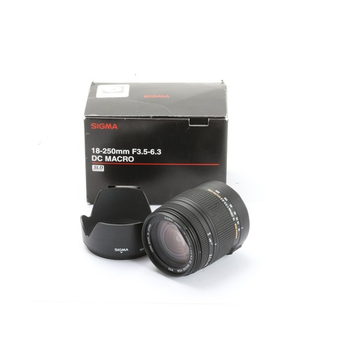 Sigma 18 250 dc - sigma, ex
