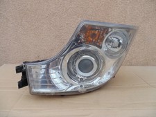 Frontscheinwerfer