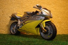 1:18 MV Agusta 1000 F4 Silber Gelb SOLIDO 00820