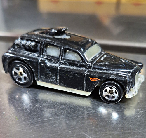 Hot wheels cockney cab - wheels,