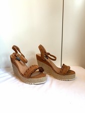 Cognacfarbene Wedges In